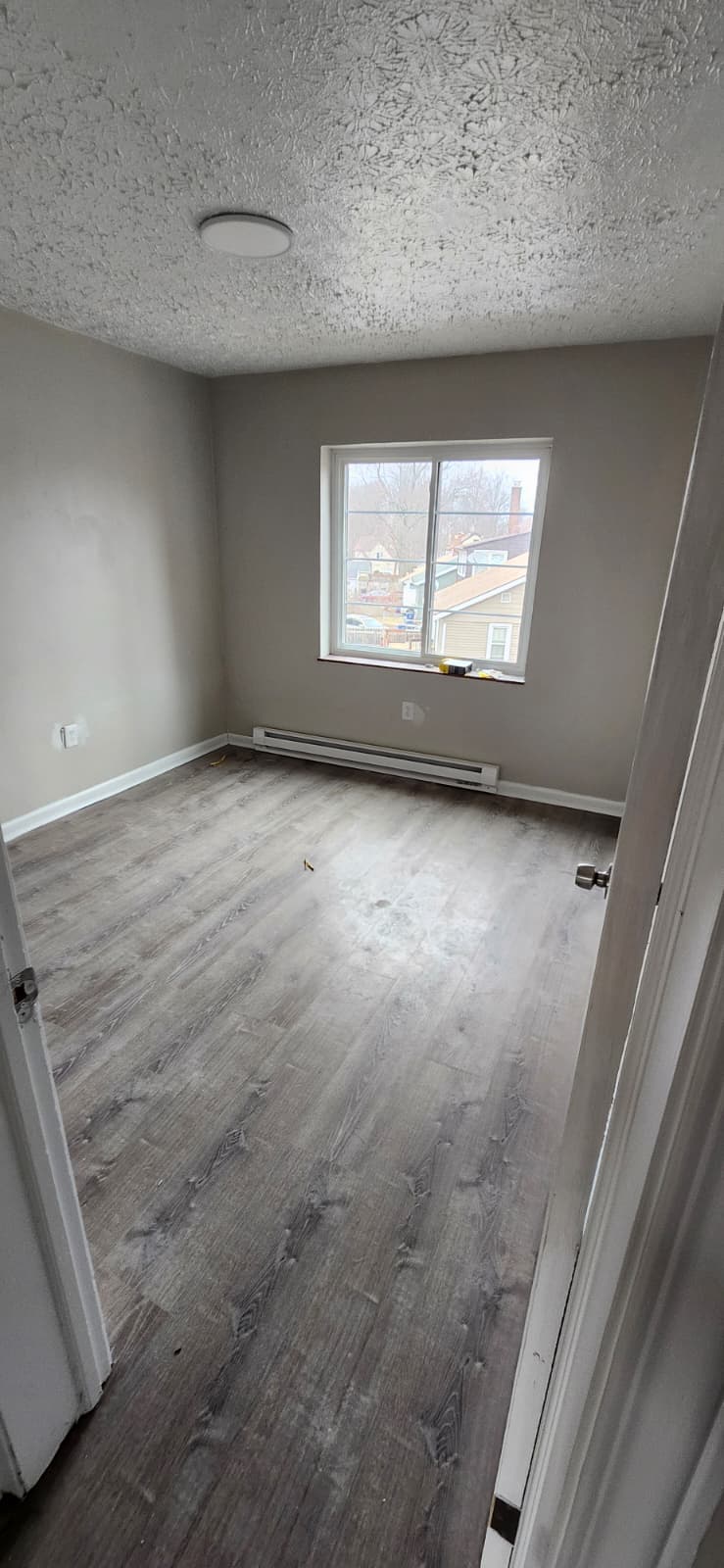 CLEVELAND HEIGHTS Apartment: 2461 Noble Road