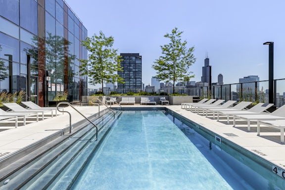 Chicago Condo: 201 N May