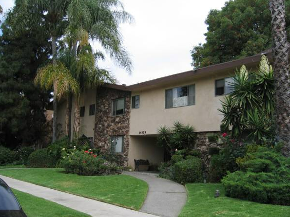 Sherman Oaks Apartment: 14329 Chandler Blv
