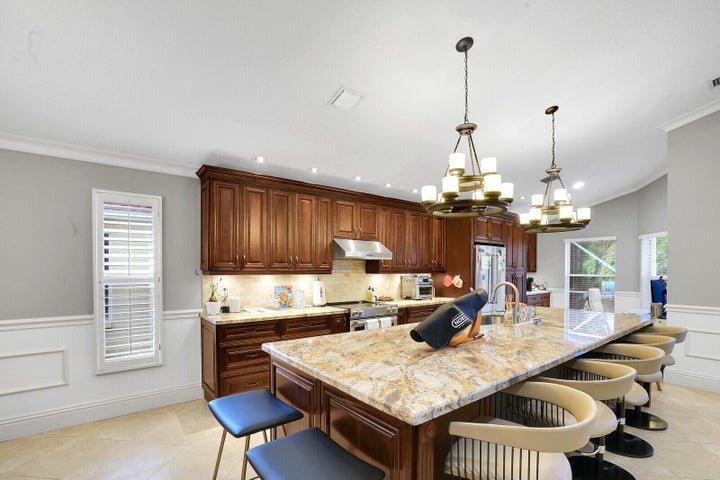 Greenacres House: 2208 Soundings Court