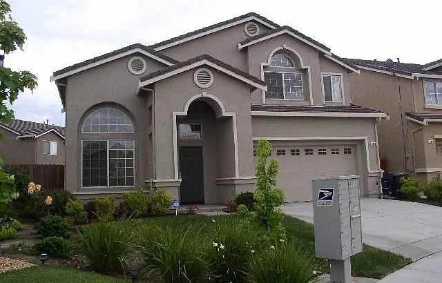 Tracy House: 1220 King Loop
