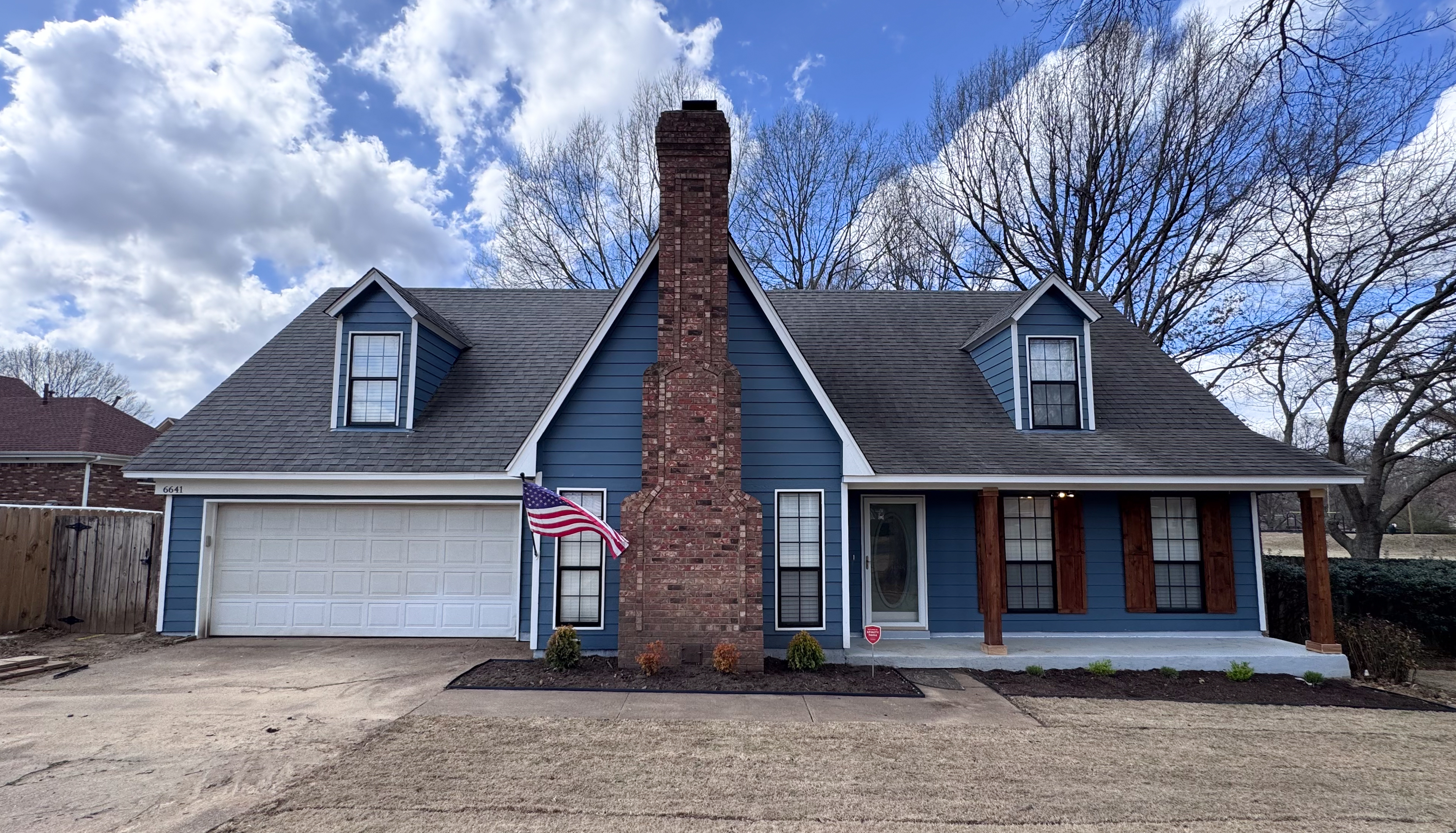 Southaven House: 6641 Blue Spruce Dr