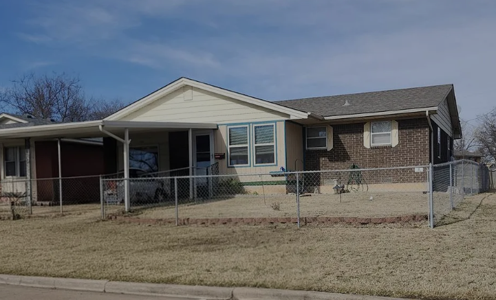 Lawton House: 5903 NW Dearborn Ave