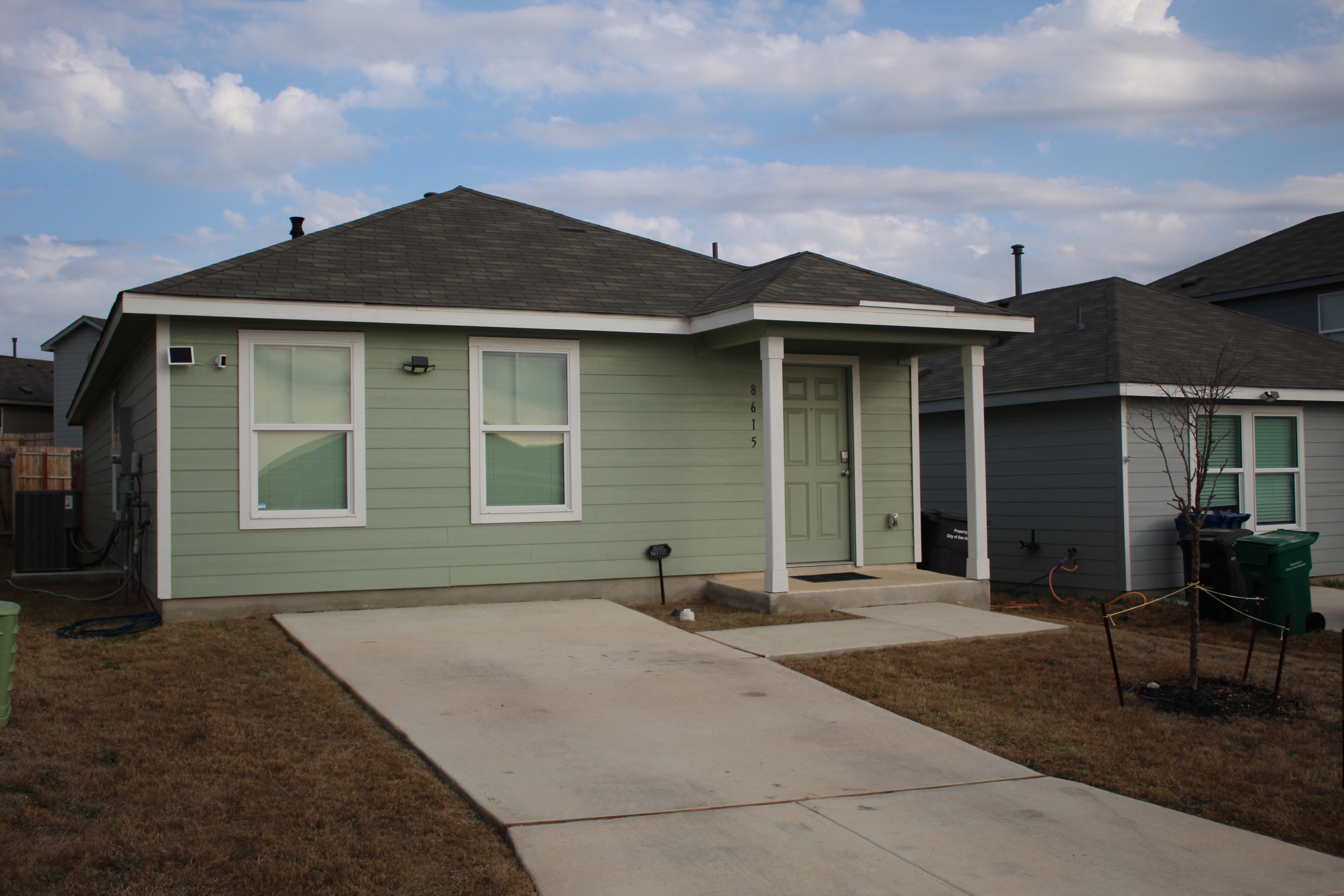 San Antonio House: 8615 Astral Pl