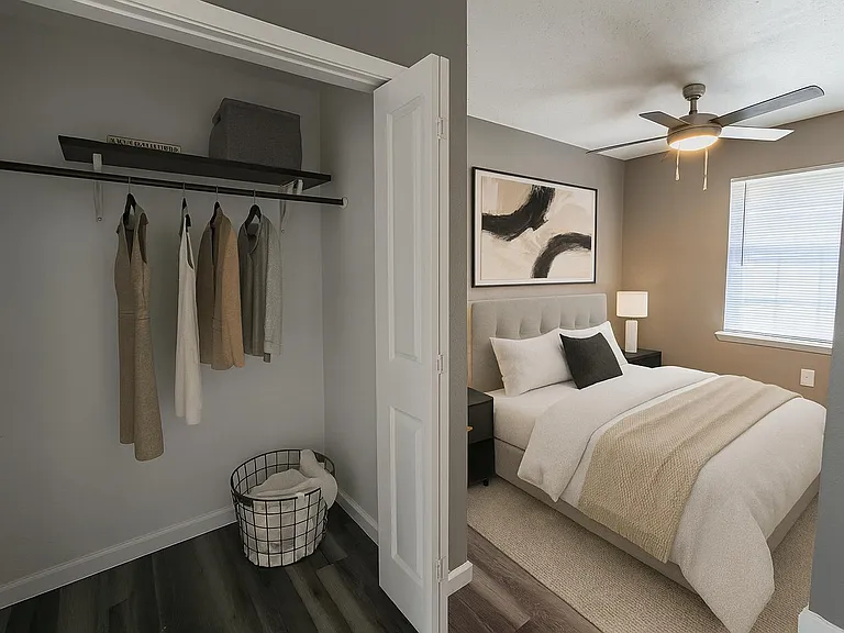 Fort Worth Apartment: 2508 Ridgmar Blvd