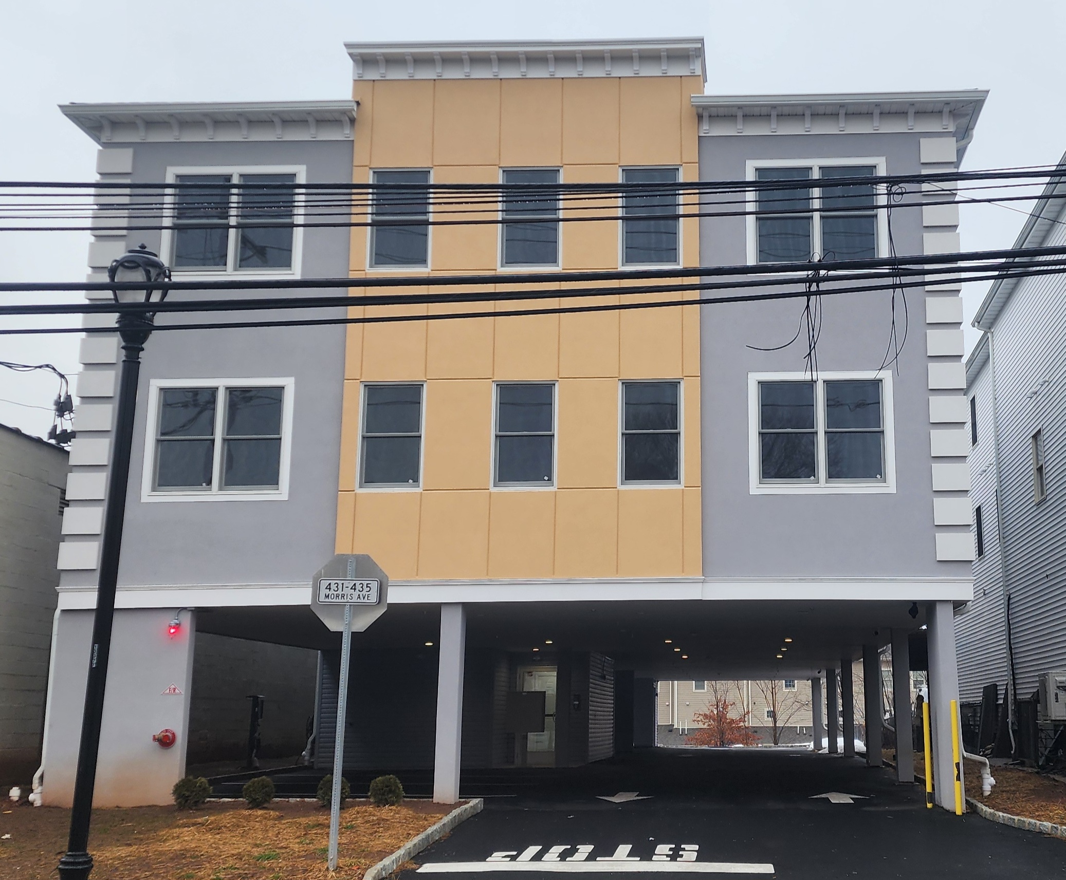 Elizabeth Apartment: 431 Morris Ave