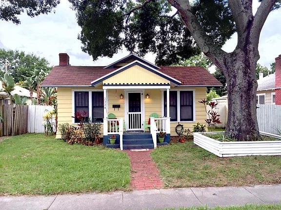 St Petersburg House: 2334 Dartmouth Ave N