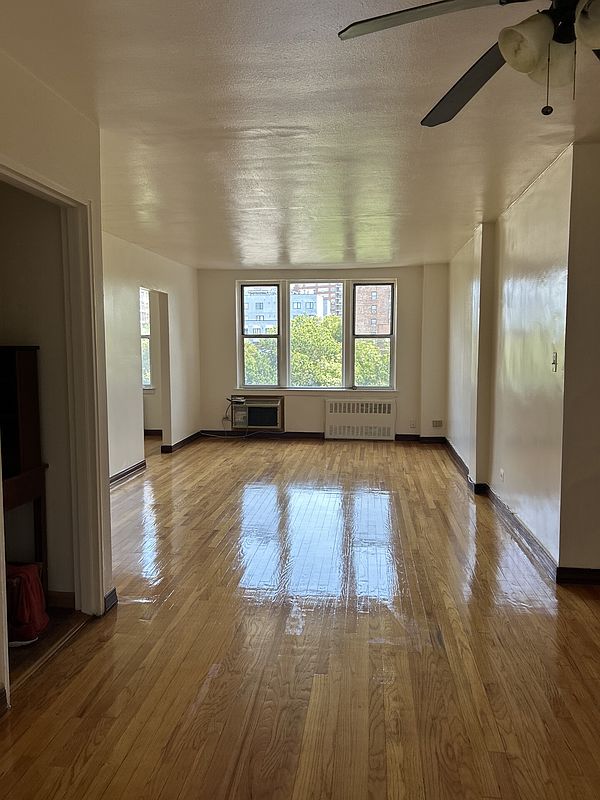 Bronx House: 2385 Barker Avenue