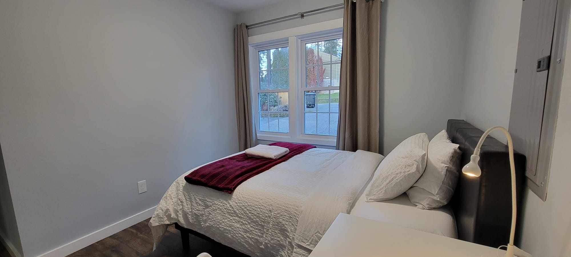 Shoreline House: 19925 Wallingford Ave N