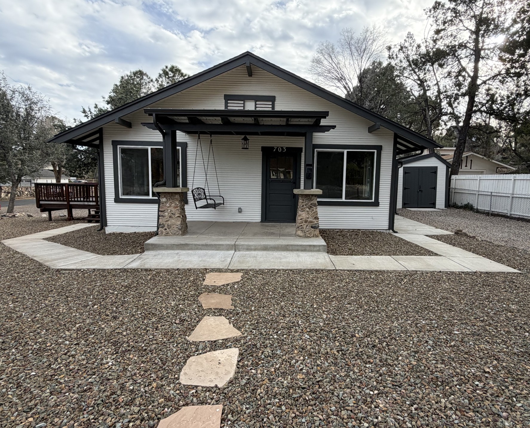 Prescott House: 703 Country Club Dr.