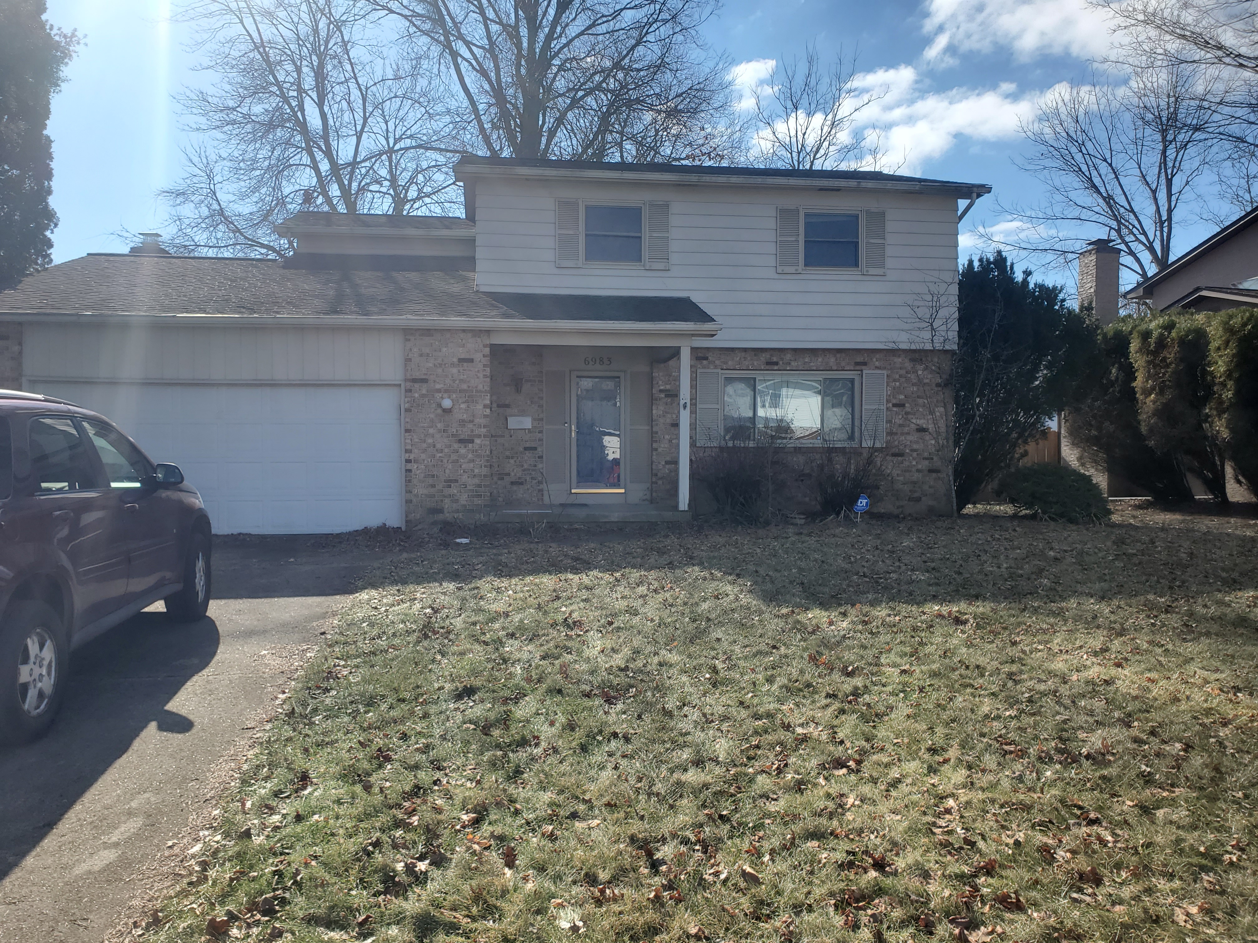 Reynoldsburg House: 6983 Nocturne Rd N