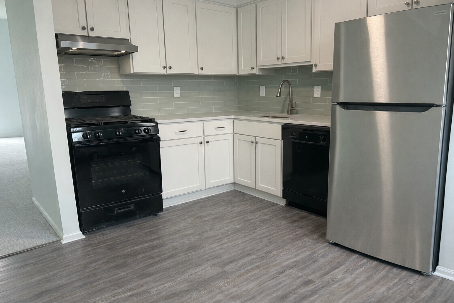 Milford Condo: 108 Seaside Ave