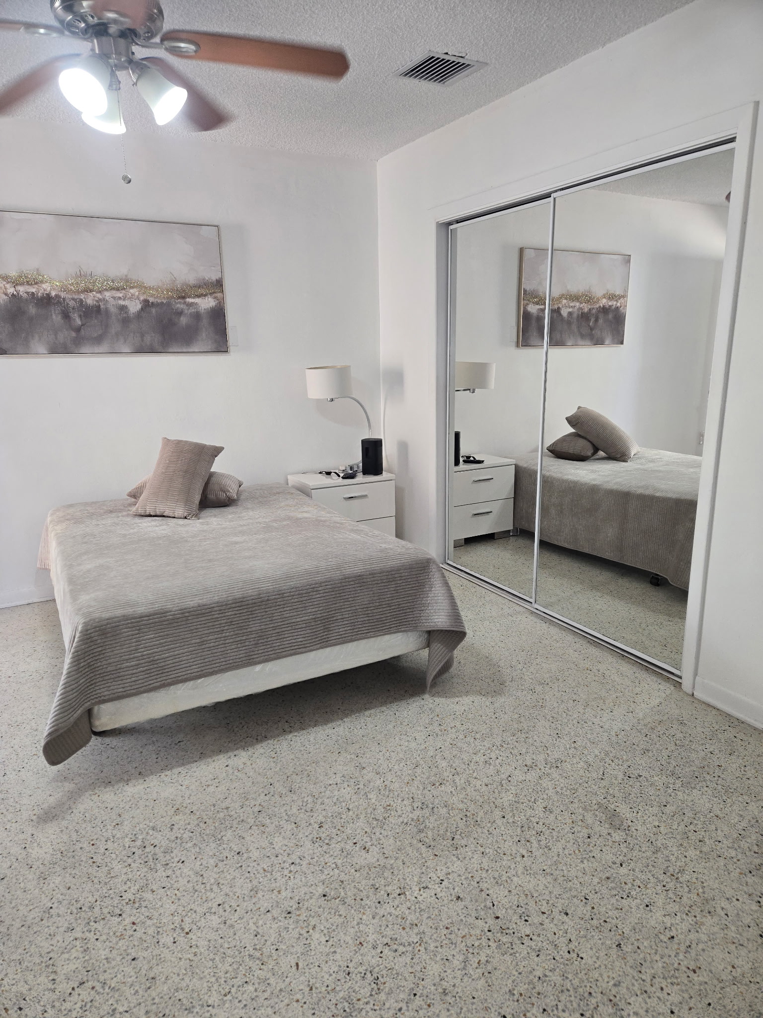 Hialeah Apartment: 3165 w 2nd ave