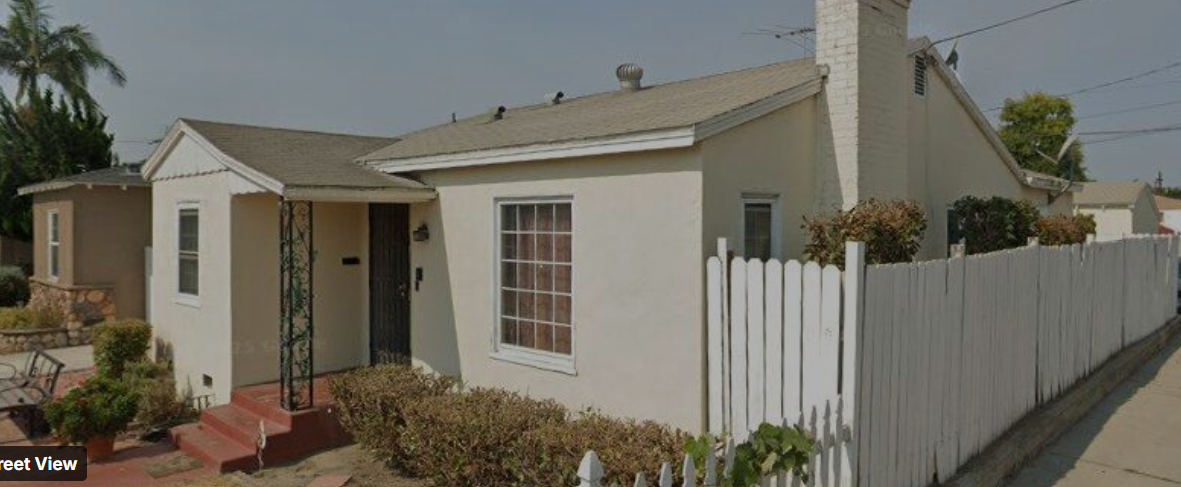 Long Beach House: 6171 Cerritos Avenue