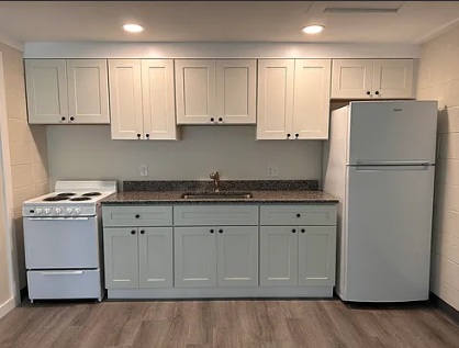 West Springfield Apartment: 2024 Riverdale St