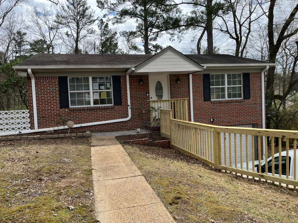 Birmingham House: 1308 woodfall dr