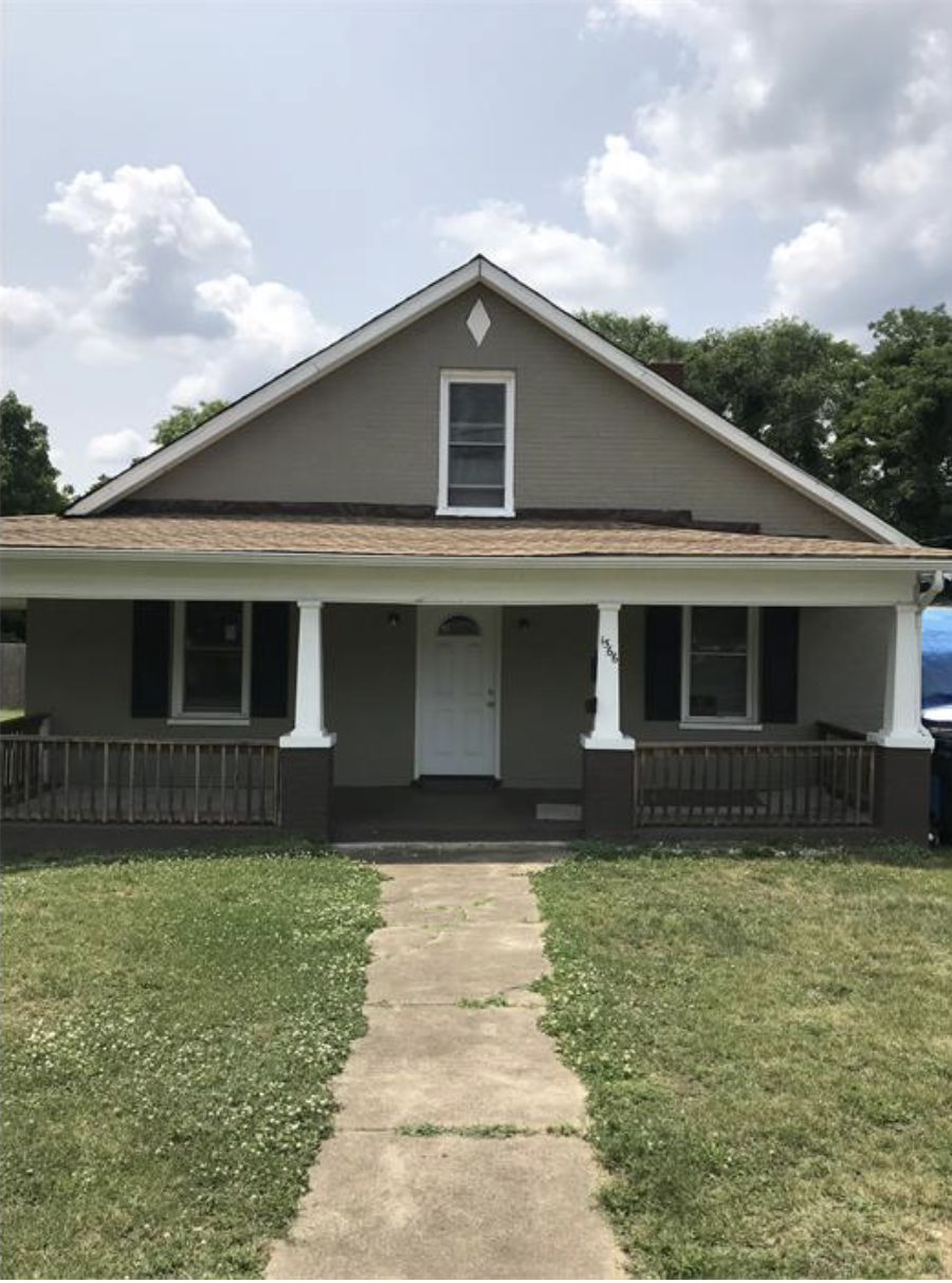 Roanoke House: 1566 Lafayette Blvd NW