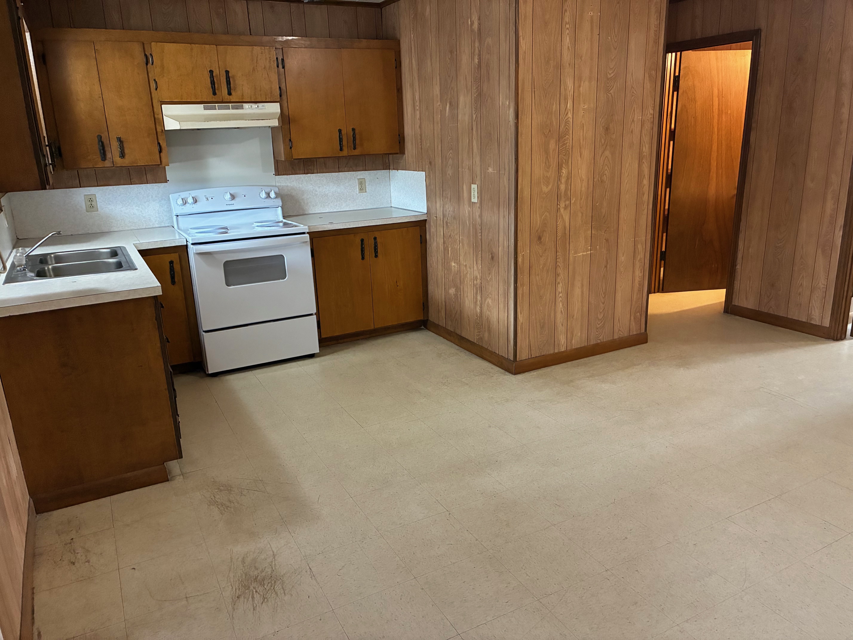 Oberlin Multiplex: 520 N 1st St