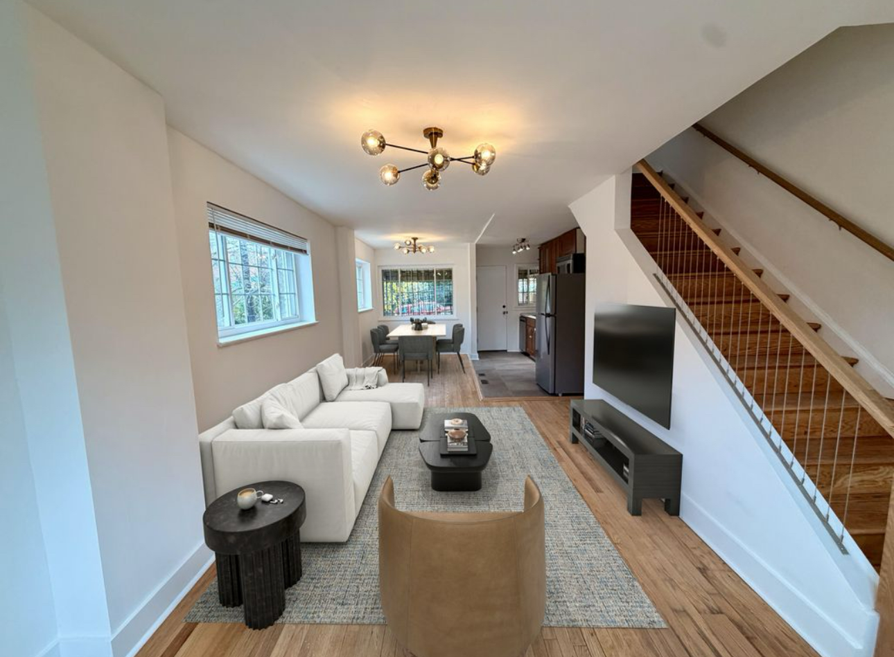 Washington Townhome: 1300 Dexter Ter SE