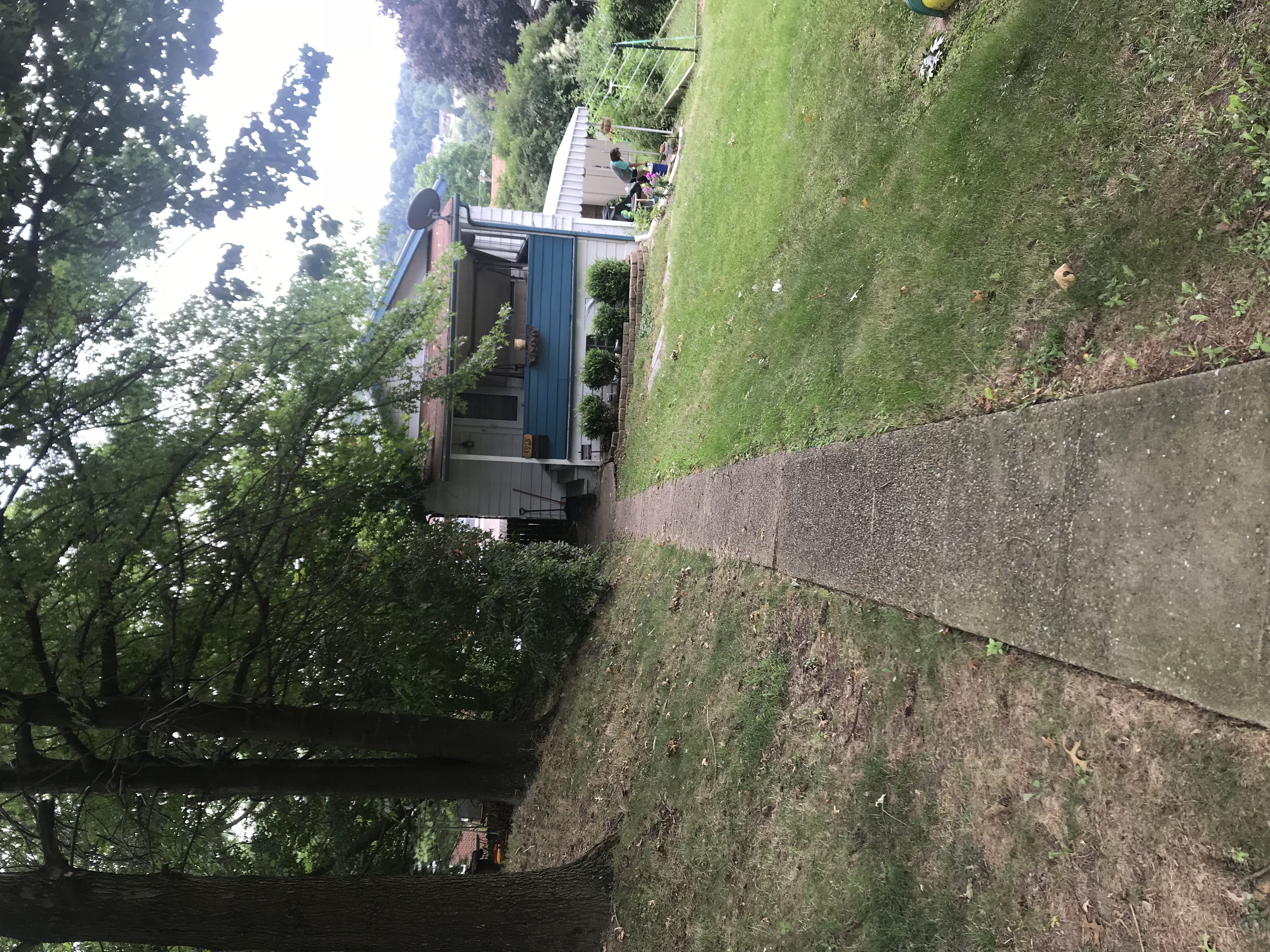 Munhall House: 3915 Mcwhinney St.