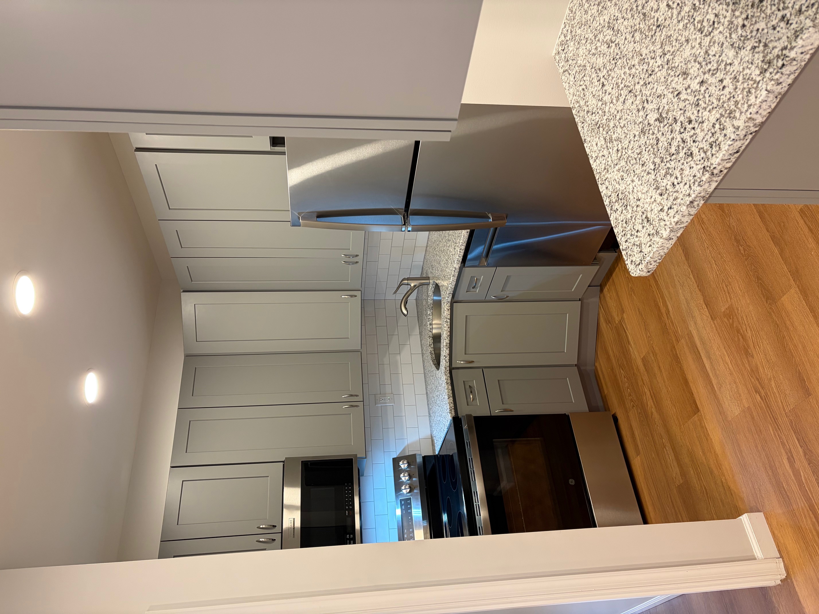 Baltimore Apartment: 15 E Read Street