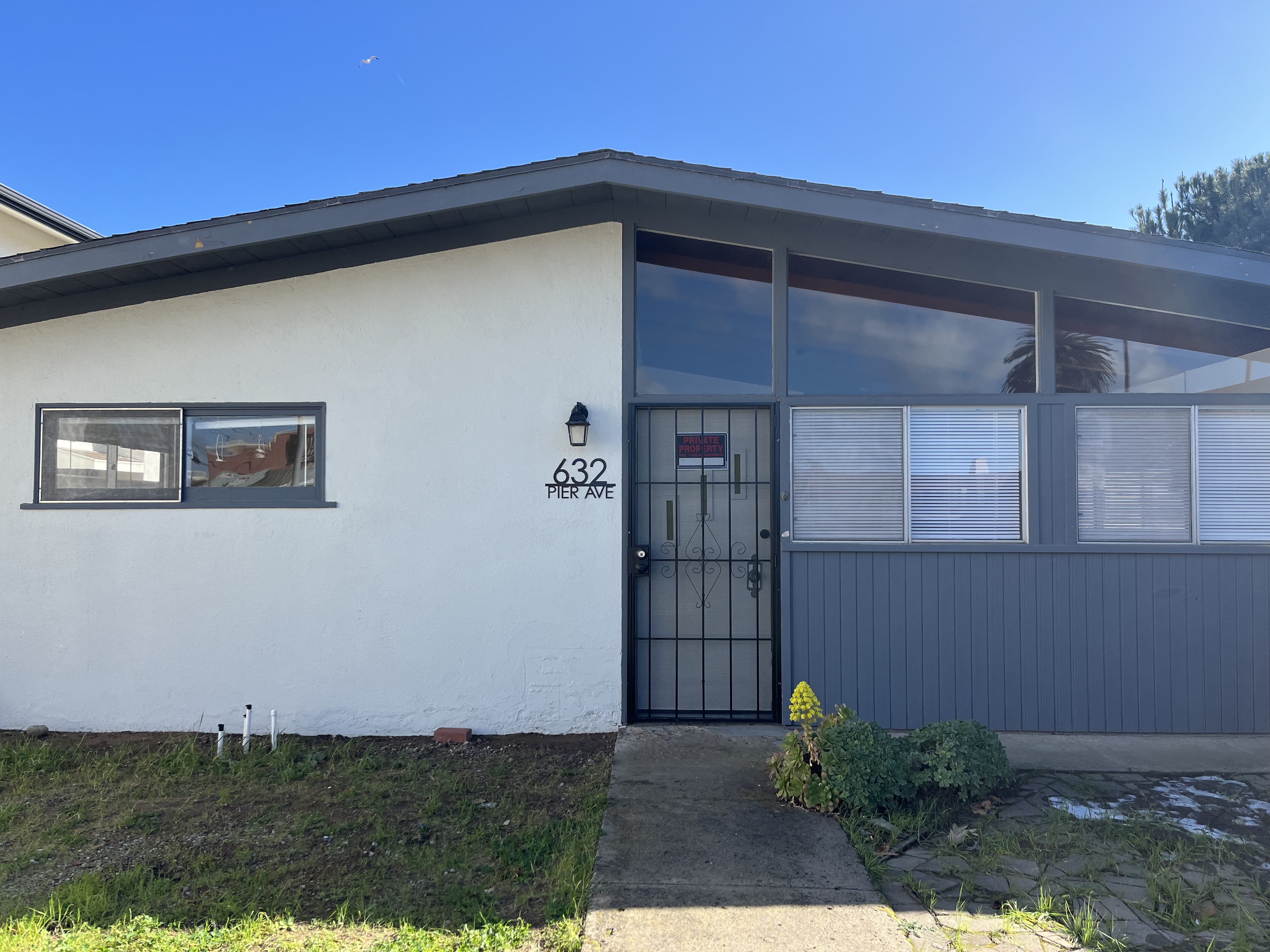 Oceano House: 632 Pier Ave.