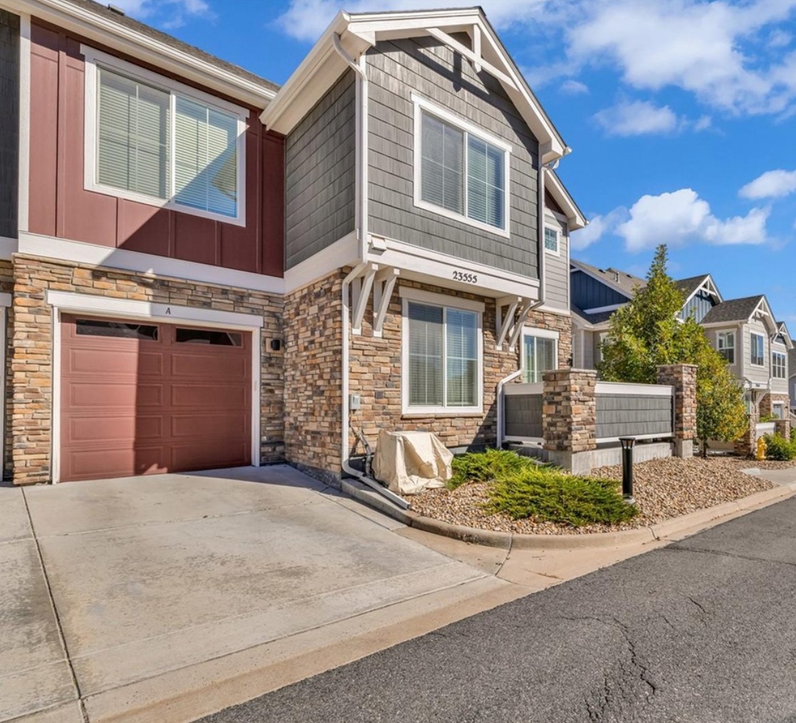 Aurora Townhome: 23555 E Platte