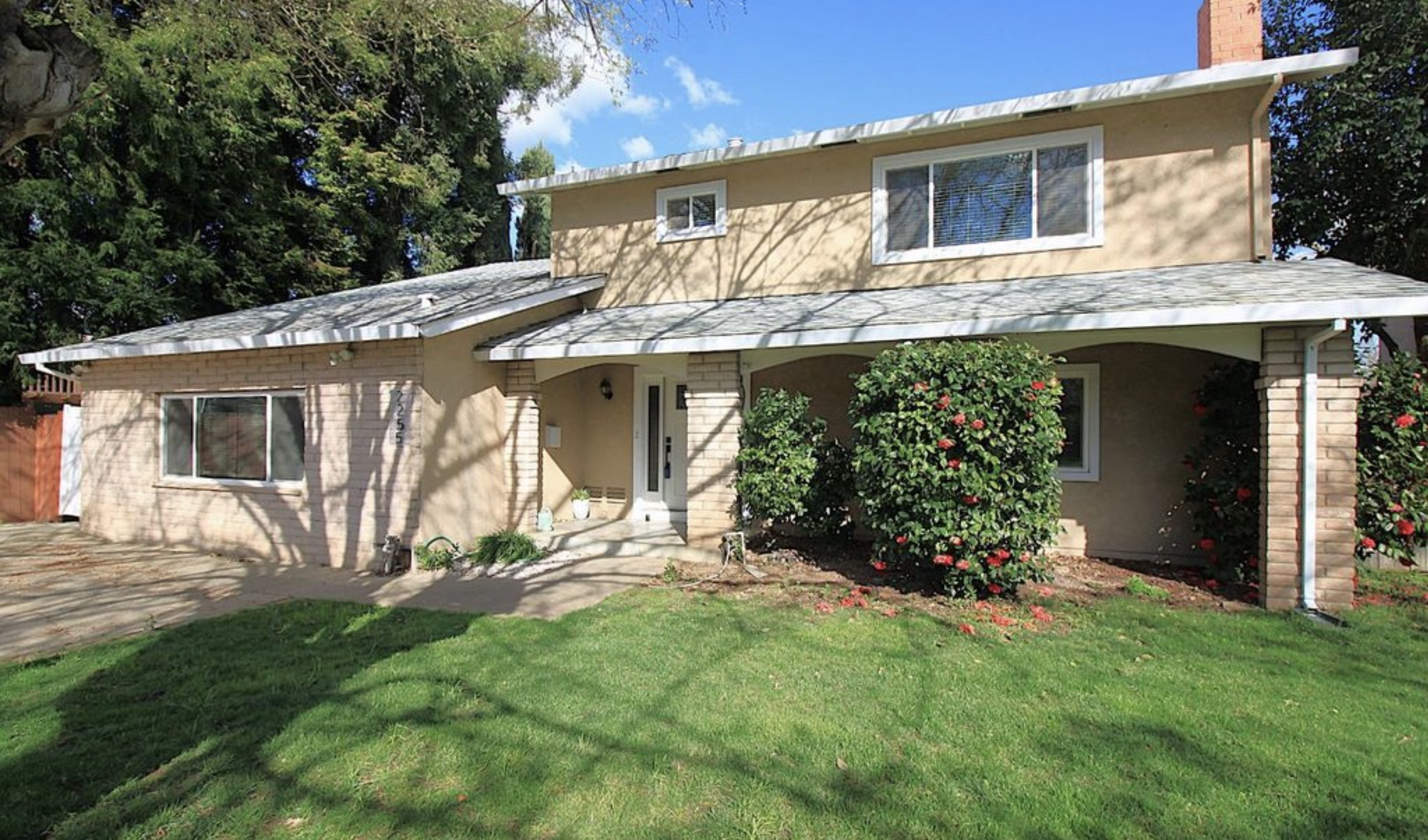 Rancho Cordova House: 2255 La Grama Dr