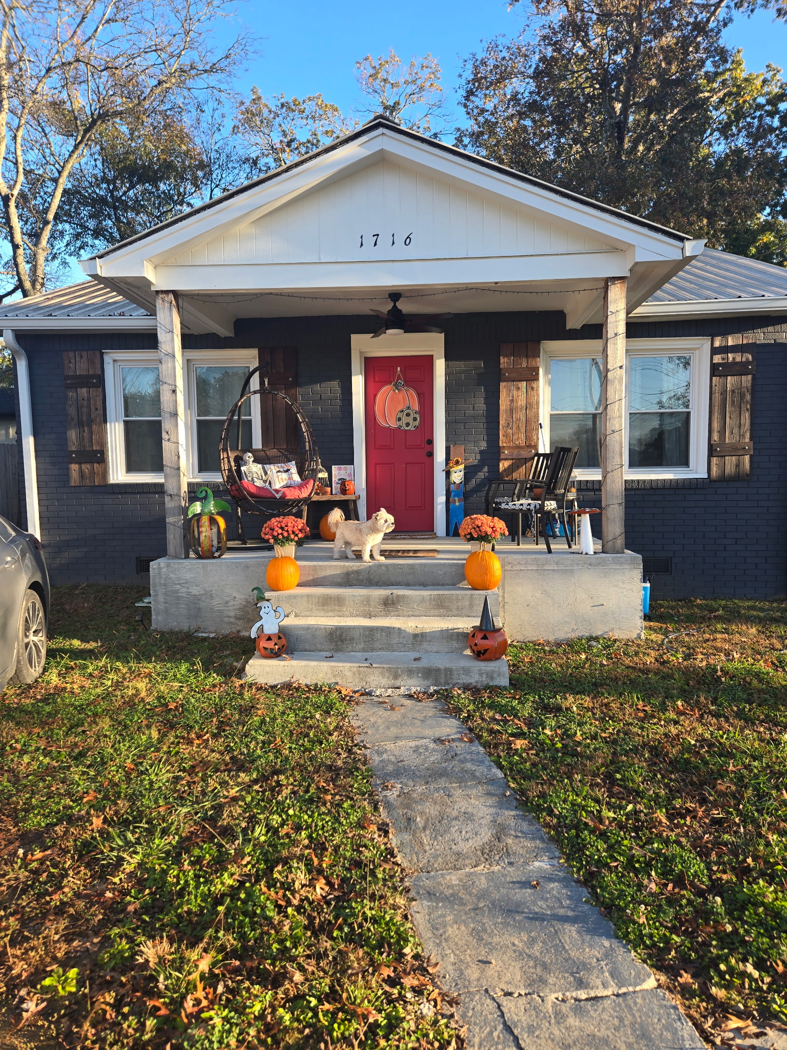 Belfast House: 1716 Fayetteville hwy