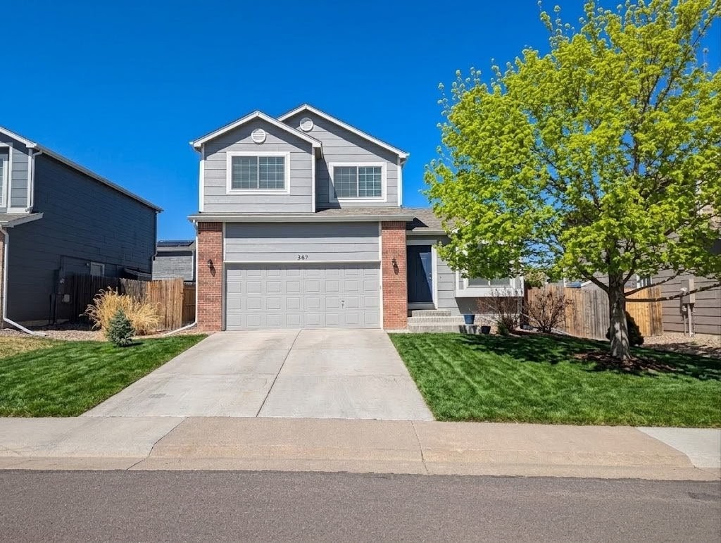 Castle Rock House: 307 Benton St