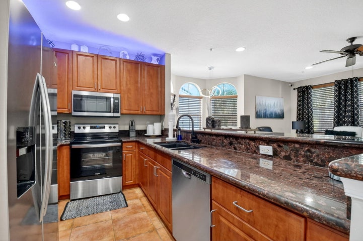 Boynton Beach Townhome: 1371 Via De Pepii