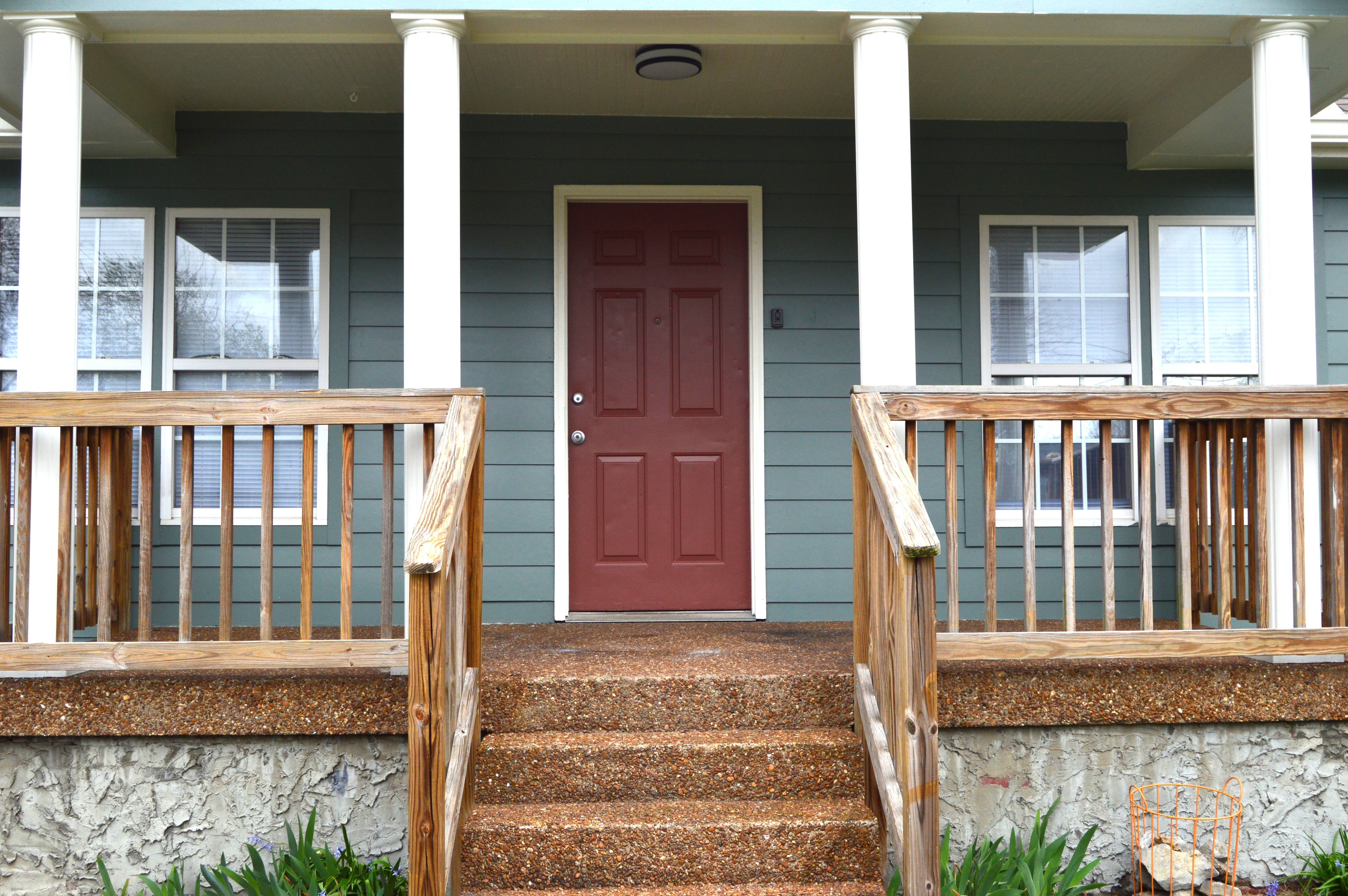 Madison House: 404 Delaware Ave