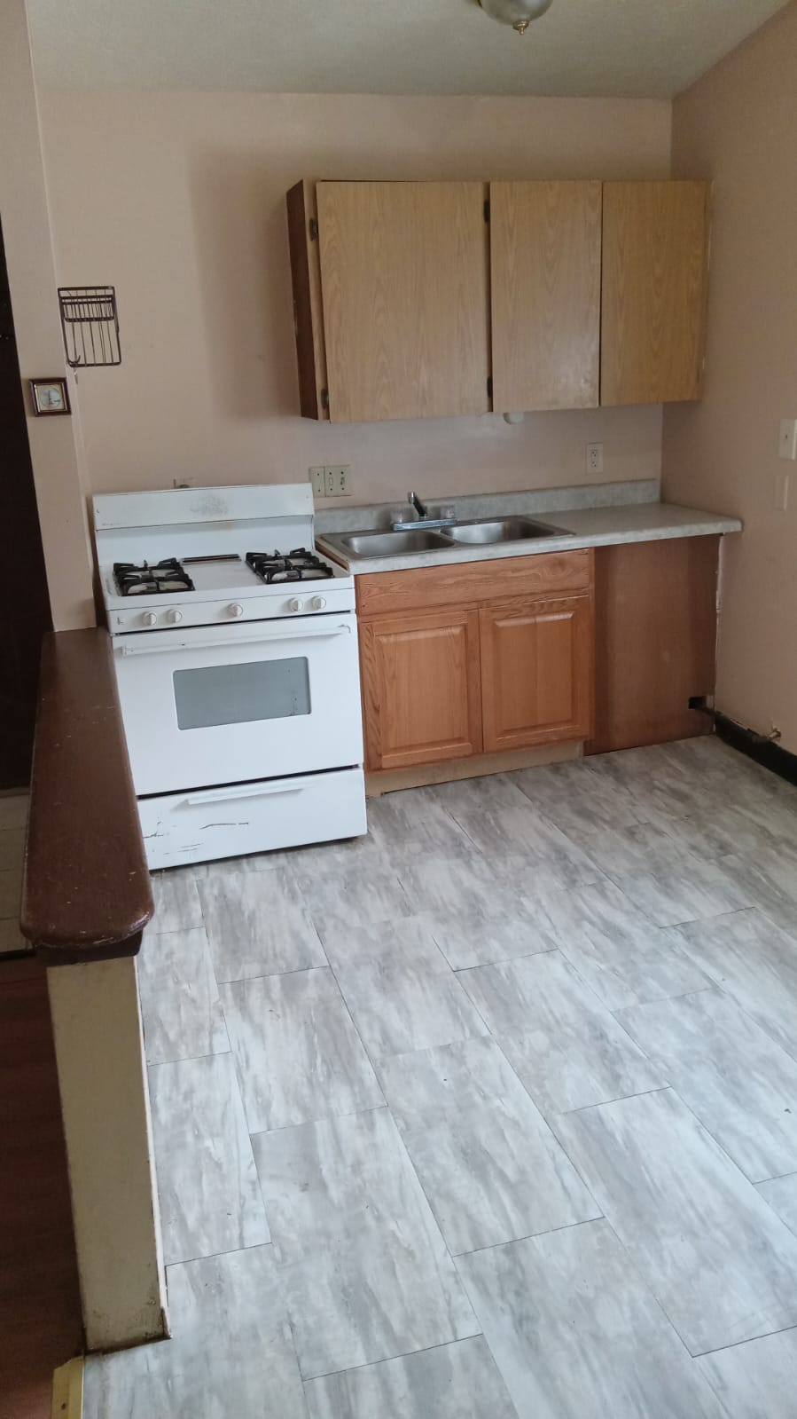 Cleveland Apartment: Thurston St Akron, 44320