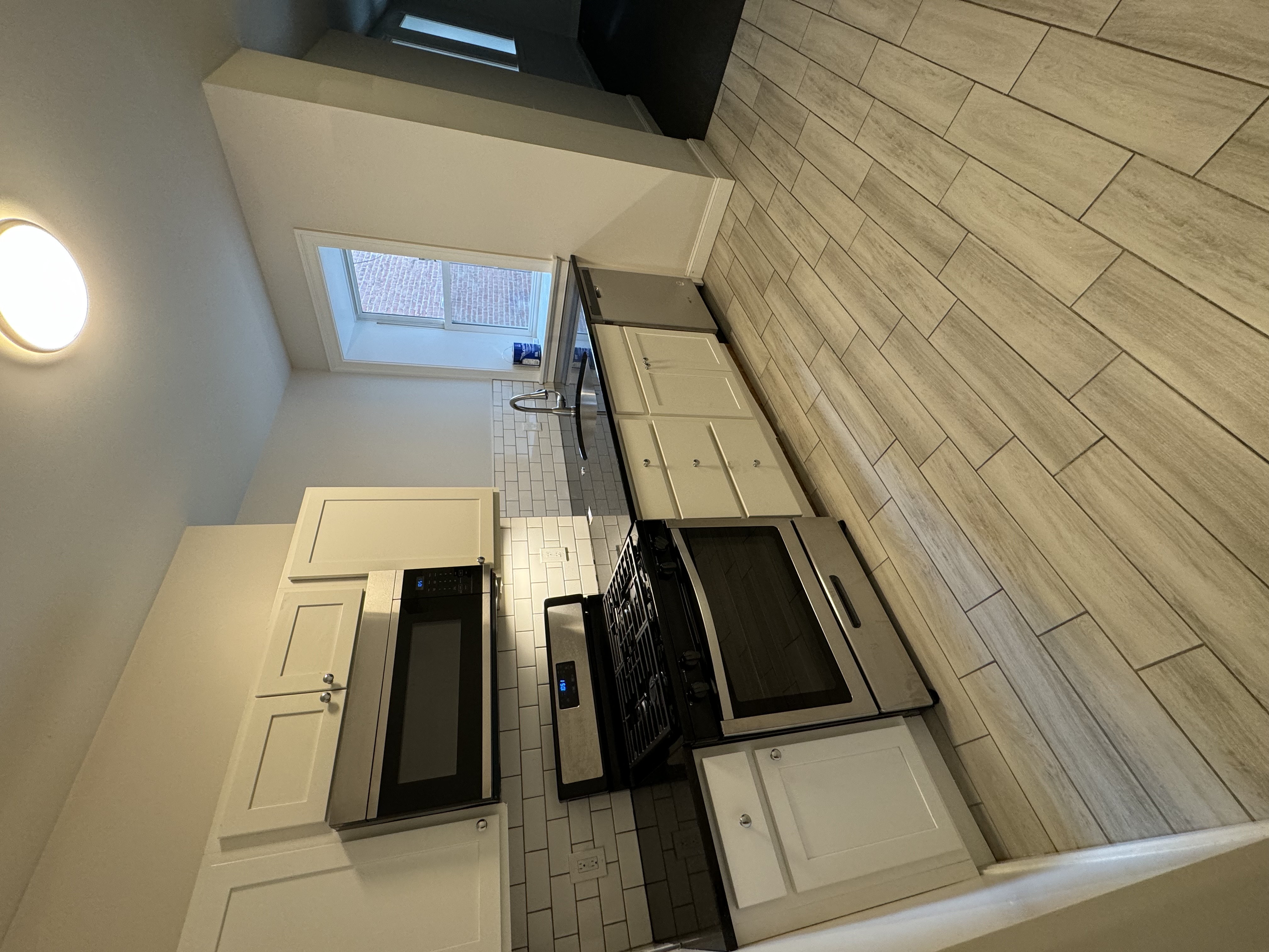 Philadelphia Apartment: 4049 Spruce St,