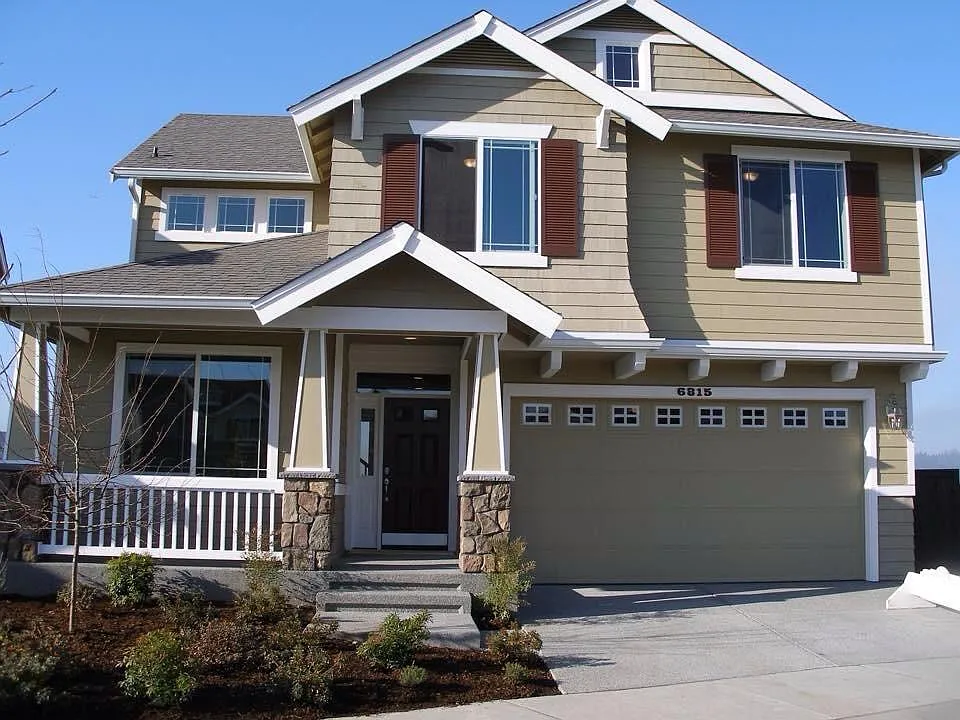 Redmond House: 6815 191st Pl NE