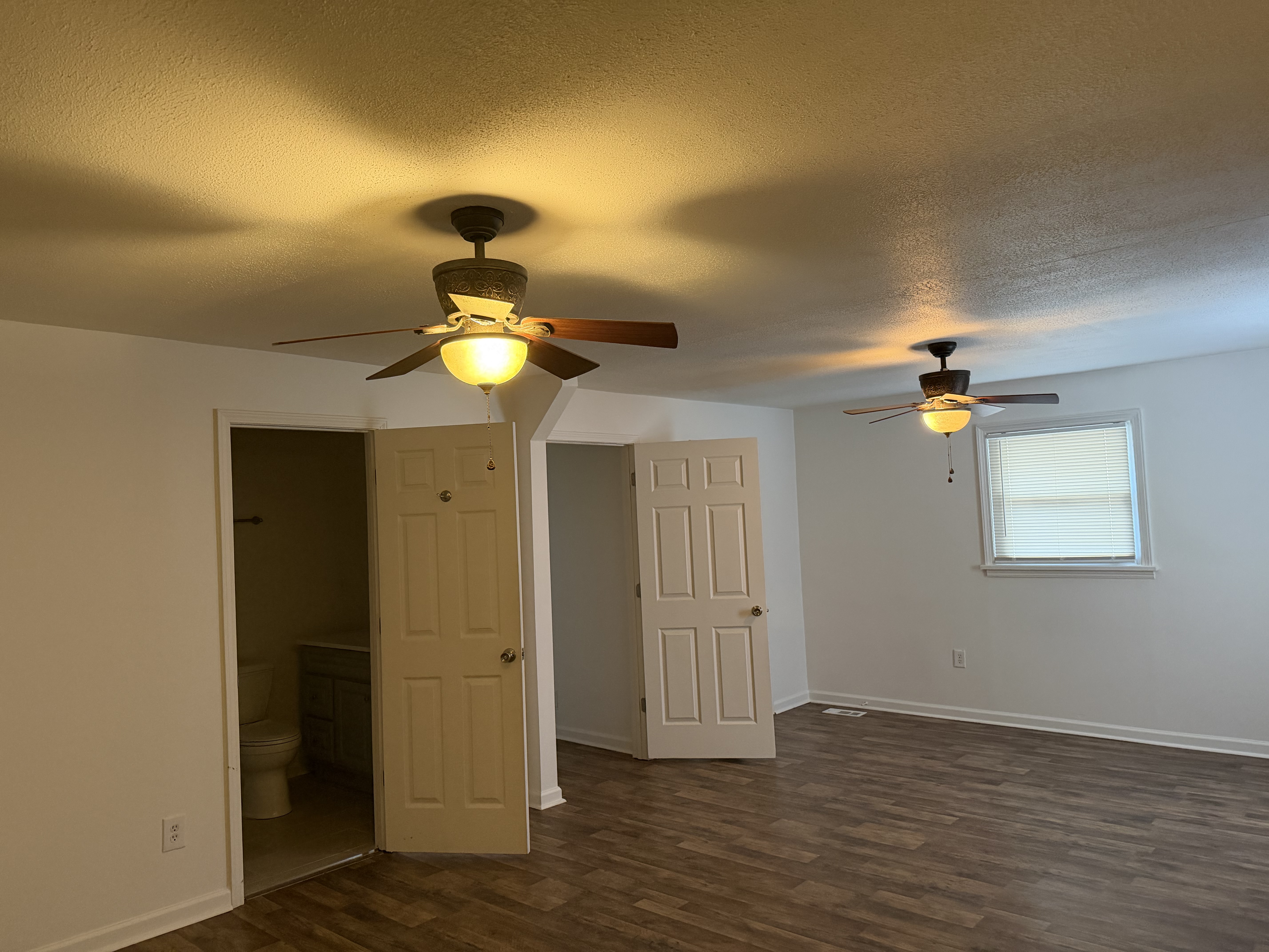 Louisville House: 5302 Vista John Dr