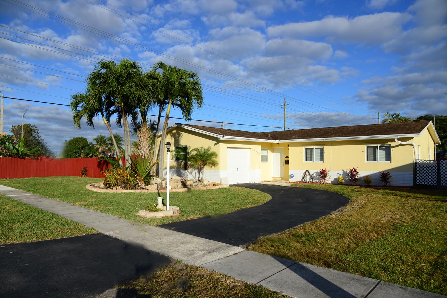 North Lauderdale House: 6903 Rio Pinar