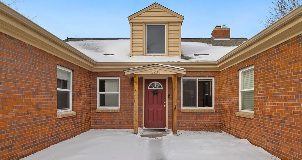 Denver House: 3233 Ivanhoe Street