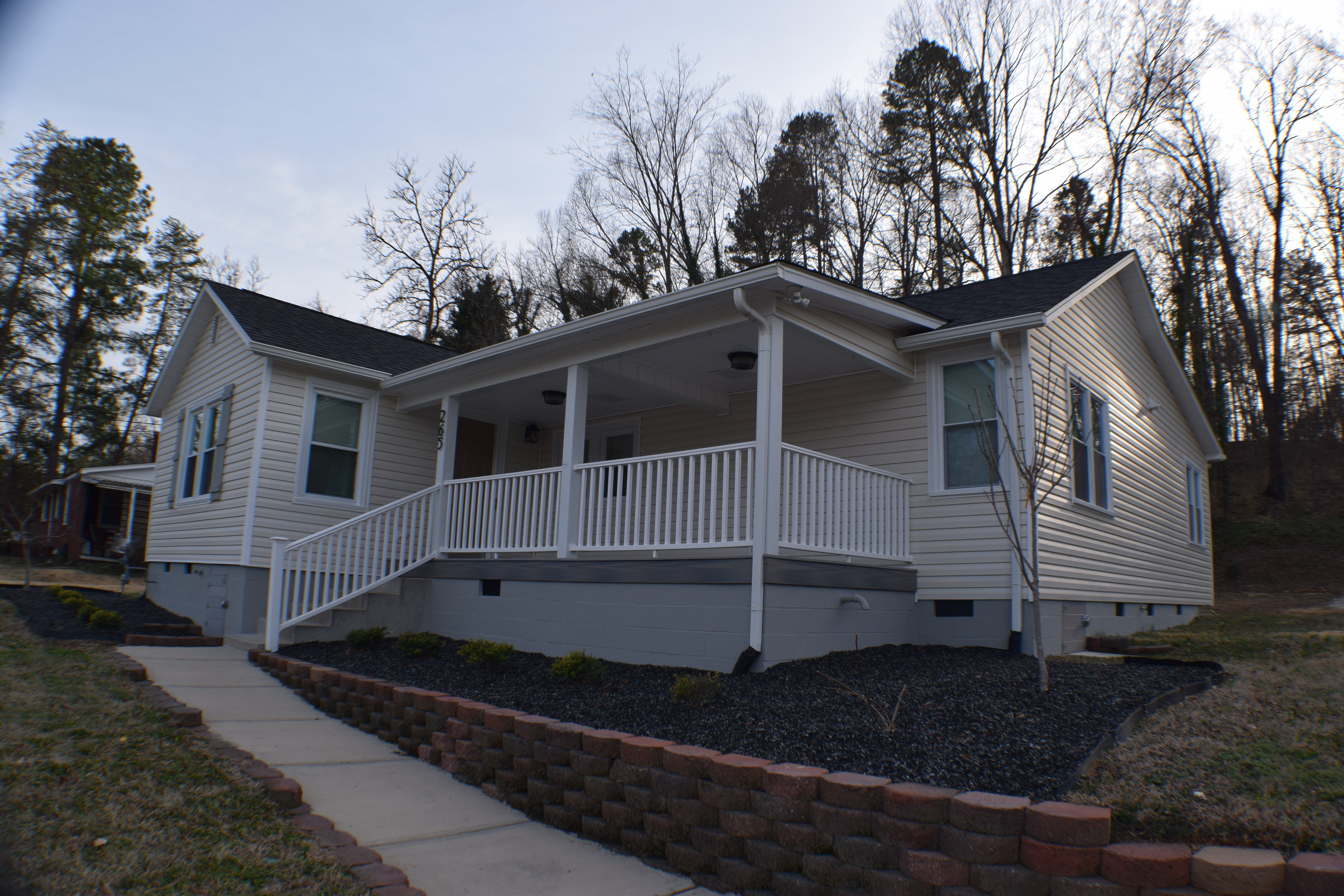 Concord House: 265 Honeycutt Dr SE