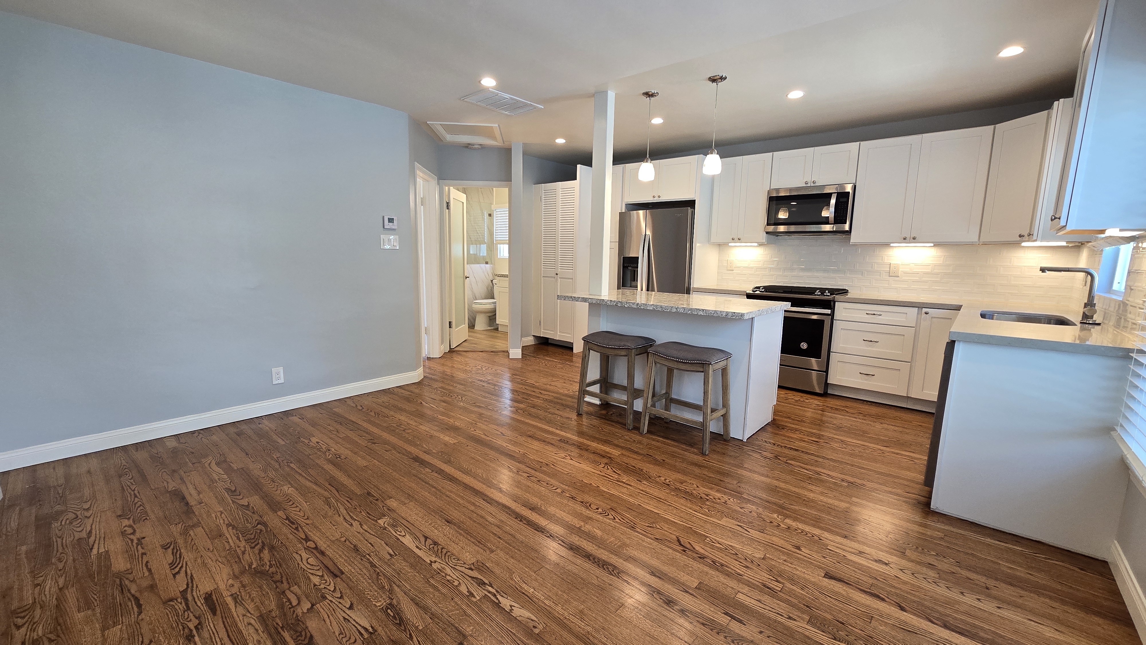 Pasadena Apartment: 145 California Terrace