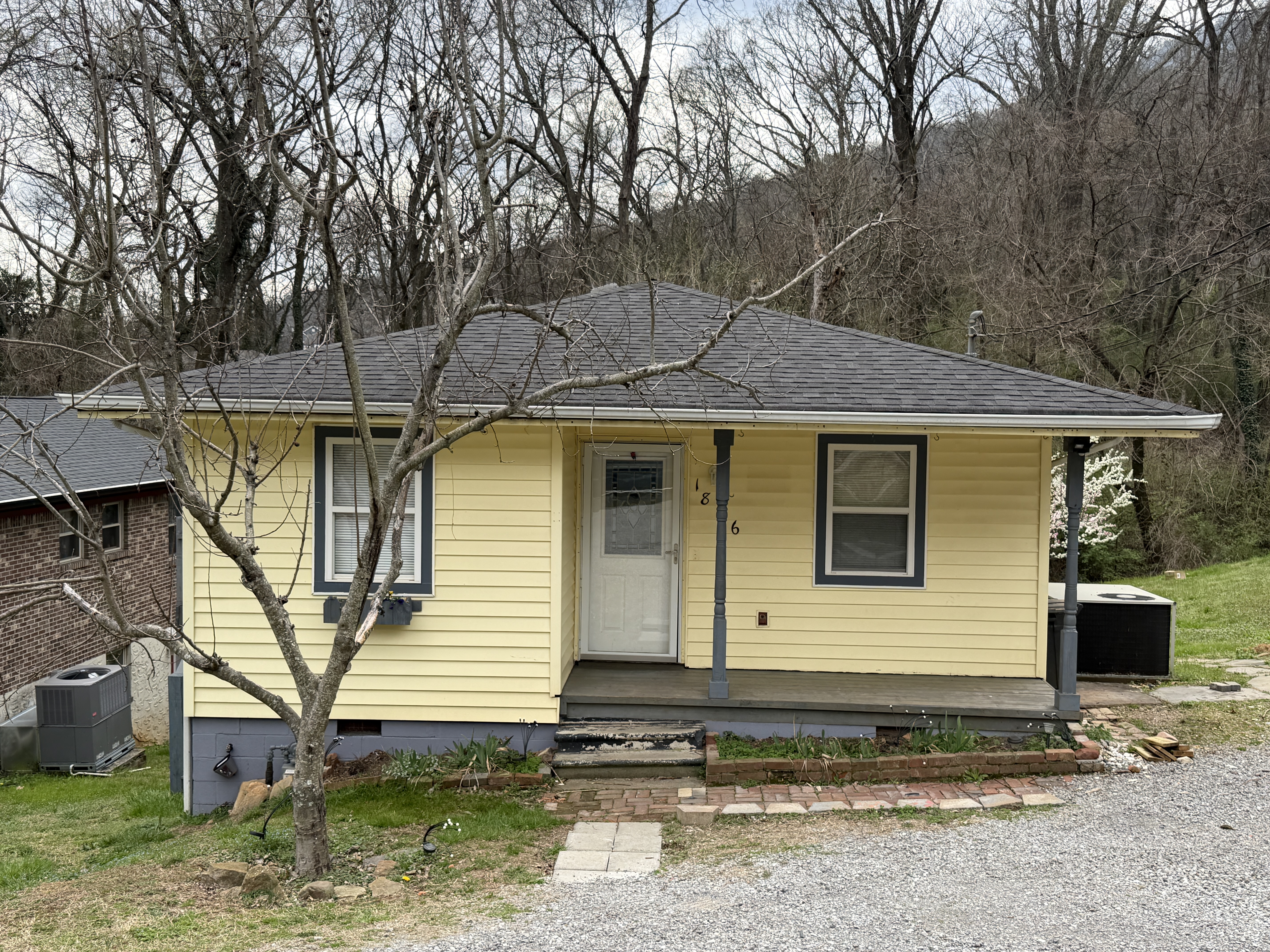 Chattanooga House: 1816 Old Wauhatchie Pike