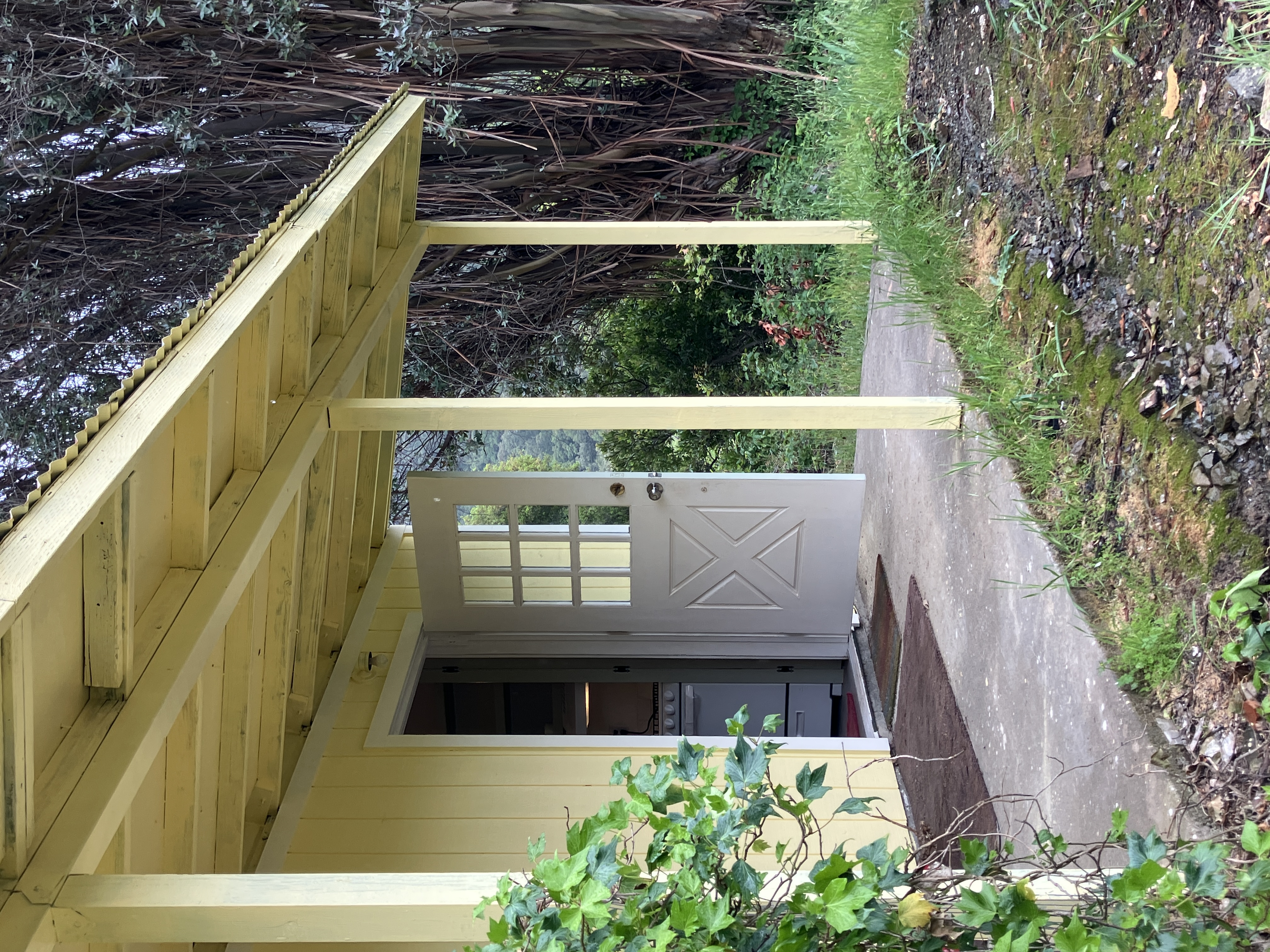 Hopland House: 1411 Duncan Springs Rd