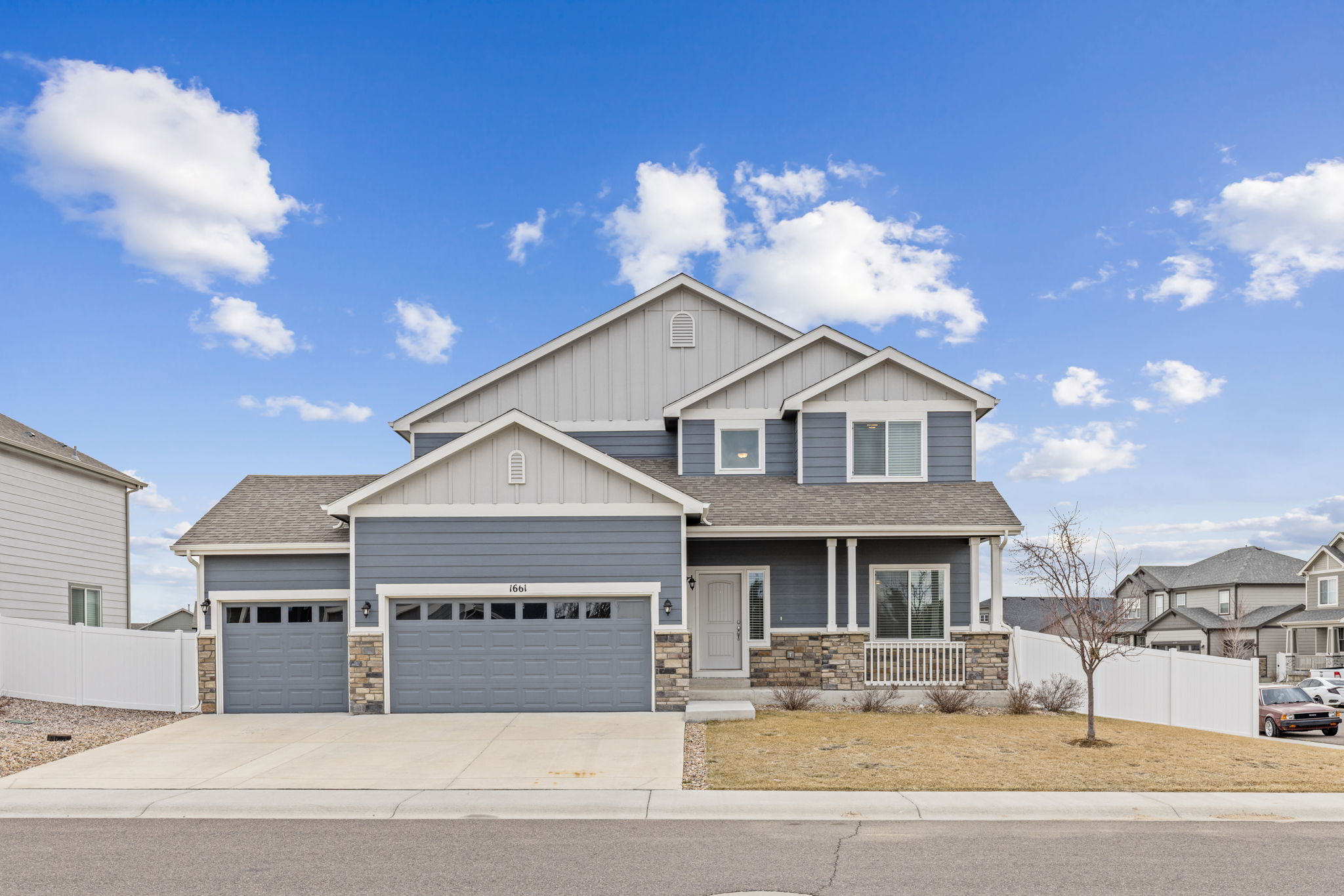 Windsor House: 1661 Northcroft