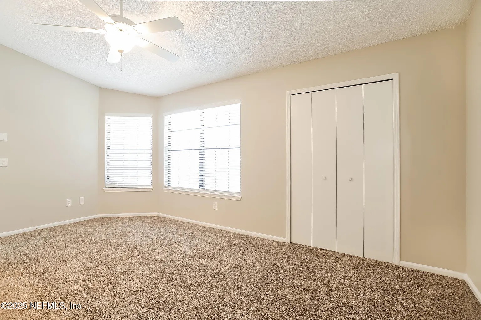 Jacksonville House: 11538 Sweetwater Oaks Dr W