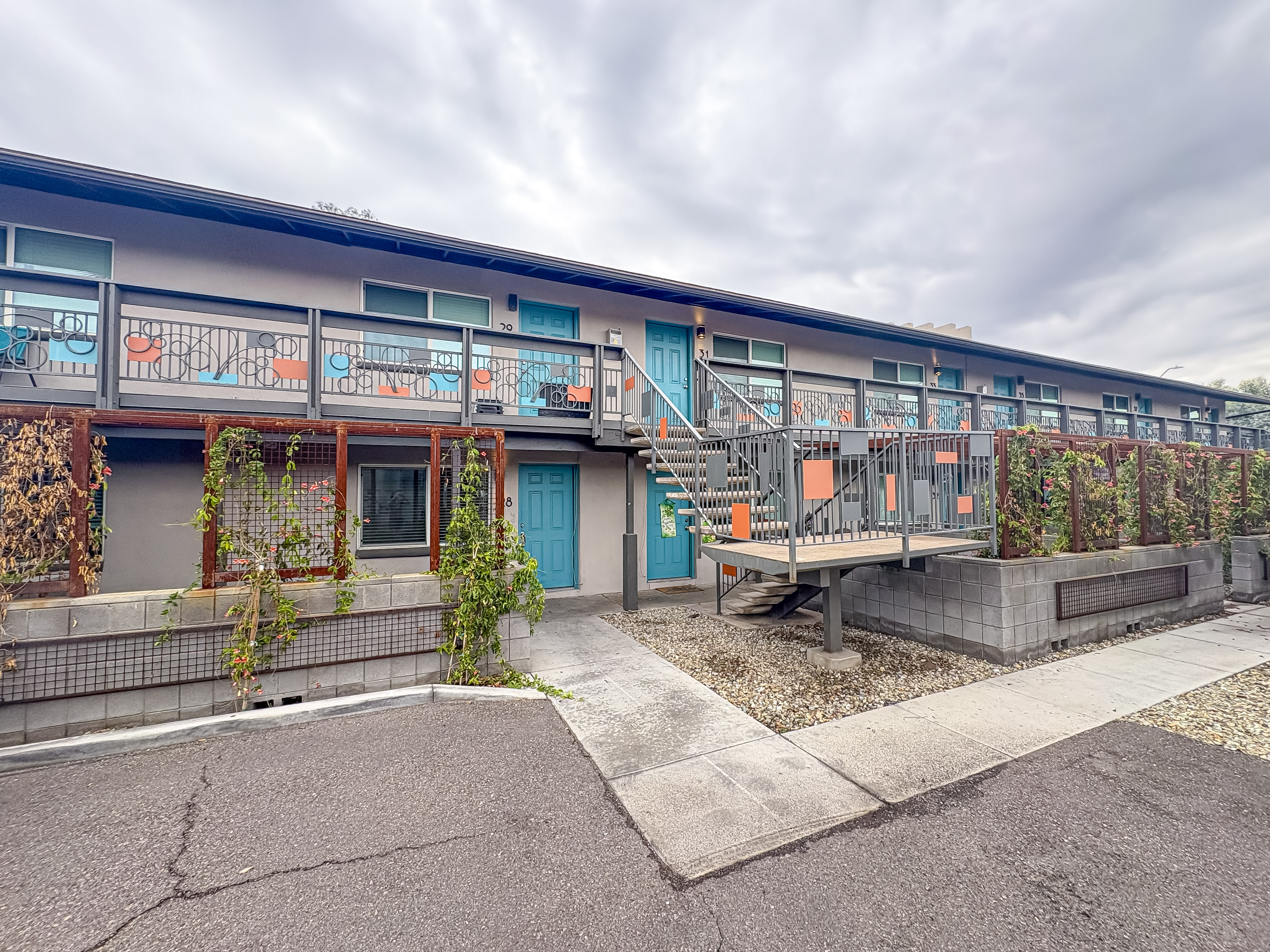 Phoenix Apartment: 1110 E Highland Ave