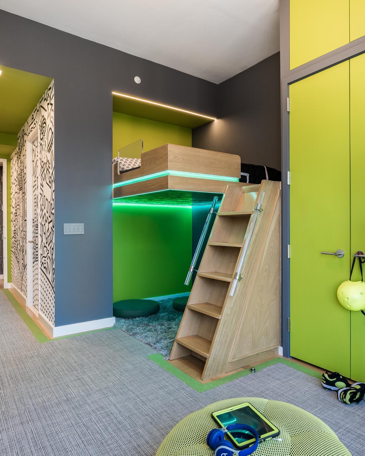 New York Condo: 400 E 67st