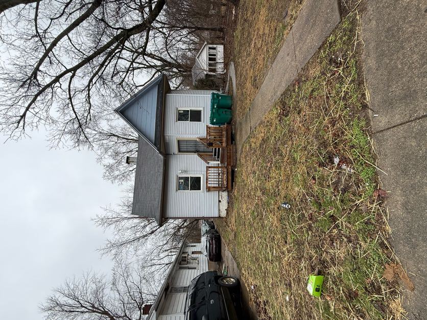 Decatur House: 968 W View St