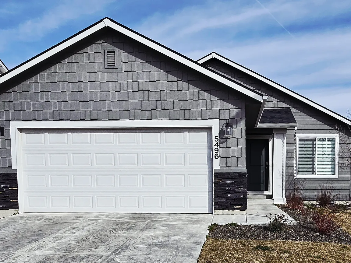 Meridian House: 5496 S Desert Cactus Ave