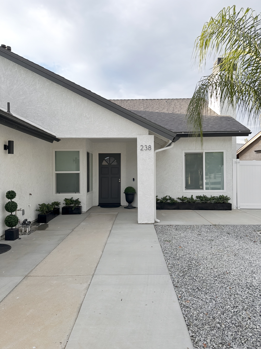 Perris Townhome: 238 Sunny Halo Ct, Perris, CA 92571