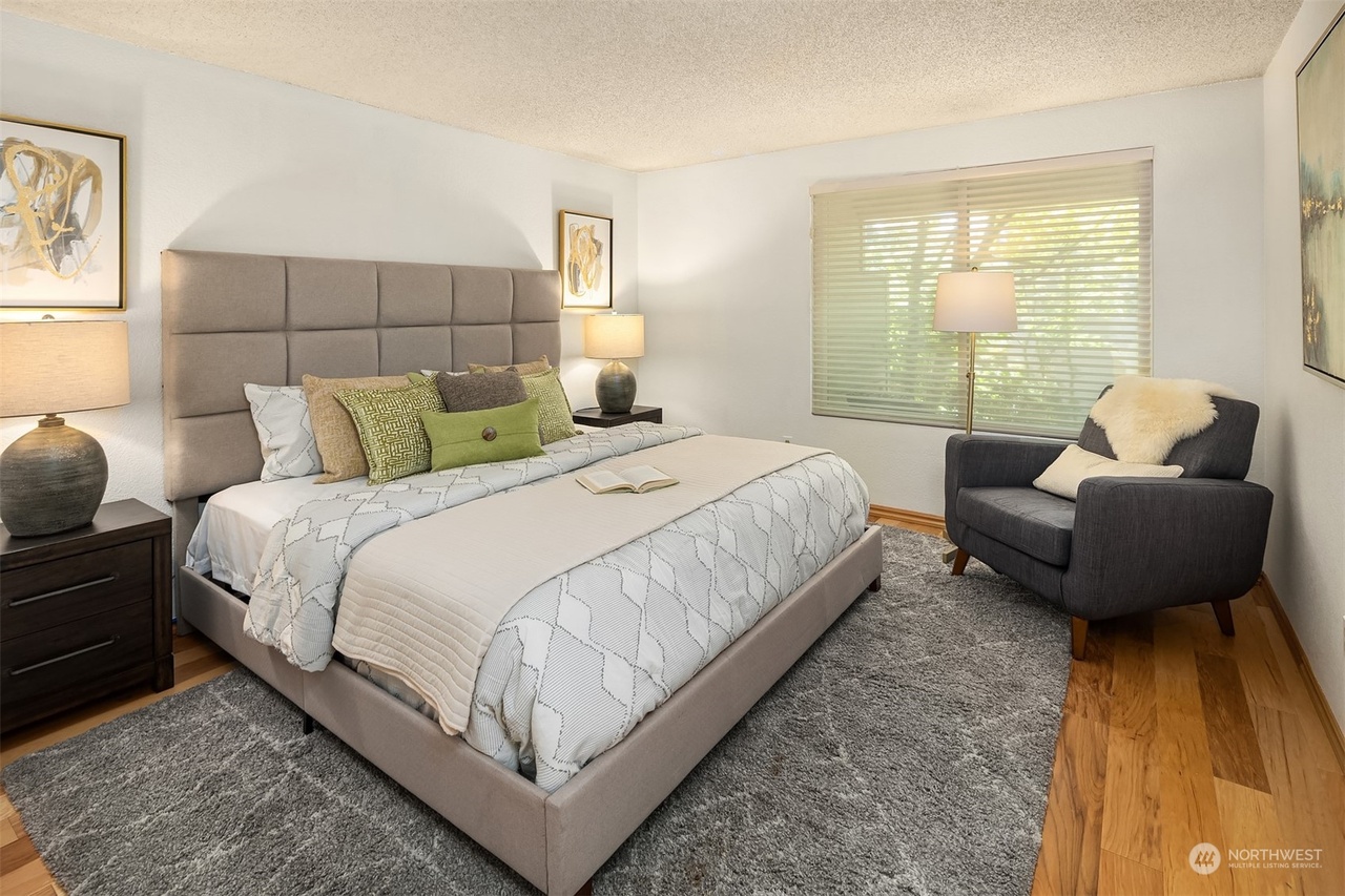 Tukwila Condo: 15175 Sunwood Blvd